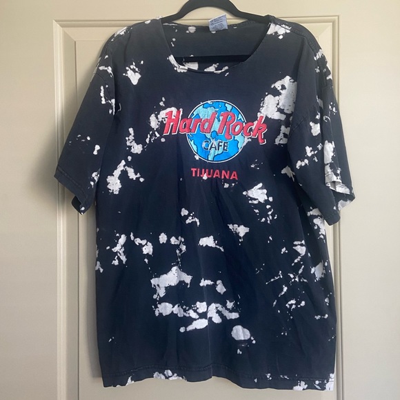 Hard Rock Cafe Tops - Vintage Hard Rock Shirt